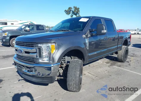 2017 Ford F-250 Xl z USA, uszkodzony, nr VIN 1FT7W2BT3HED68154